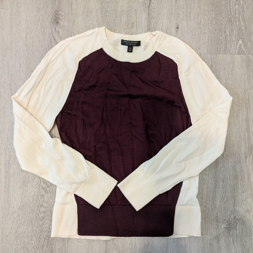 ❤️ 3 For $30 - Banana Republic Two-Tone Crew Merino Wool Crew Neck Sweater